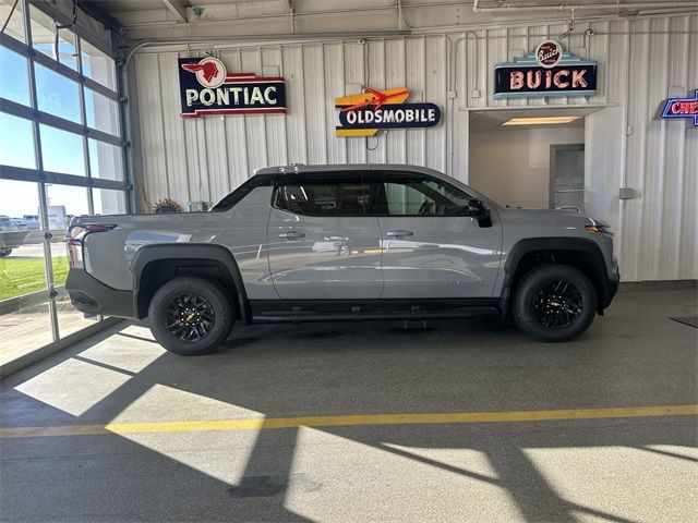 2025 Chevrolet Silverado EV LT