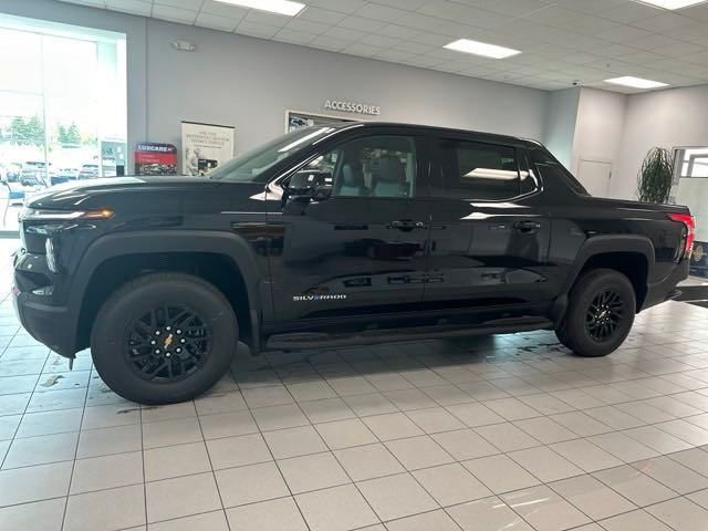 2025 Chevrolet Silverado EV LT