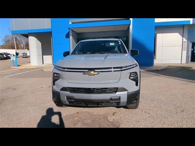 2025 Chevrolet Silverado EV LT