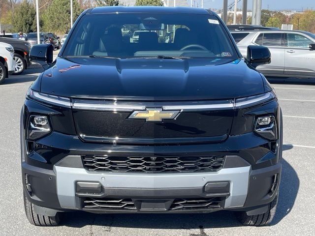 2025 Chevrolet Silverado EV LT