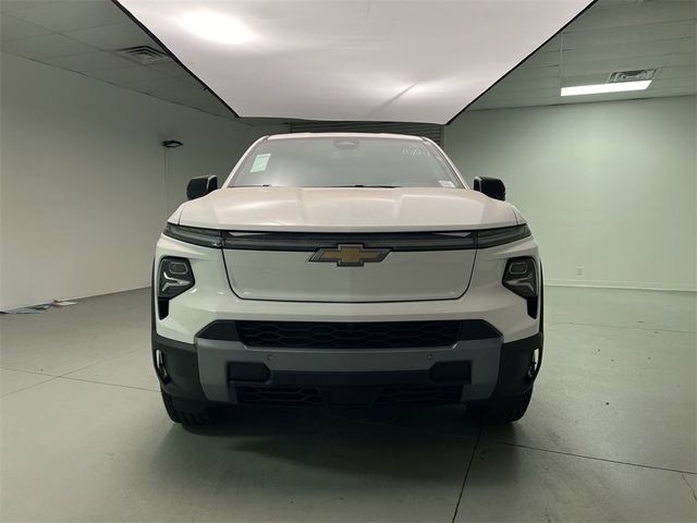 2025 Chevrolet Silverado EV LT