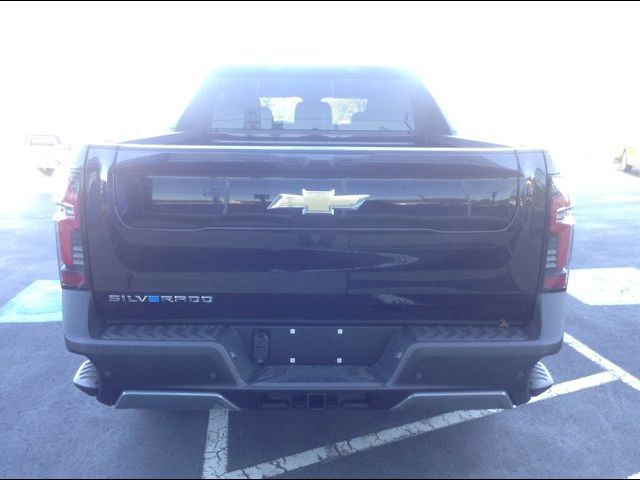 2025 Chevrolet Silverado EV LT