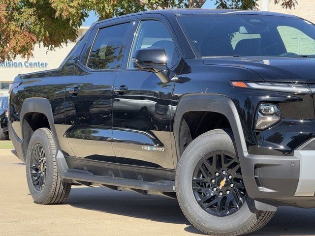 2025 Chevrolet Silverado EV LT