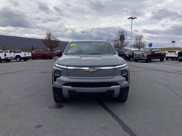 2025 Chevrolet Silverado EV LT