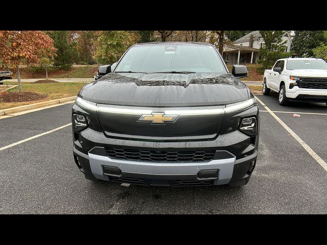 2025 Chevrolet Silverado EV LT