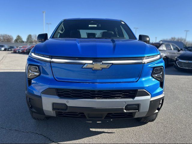 2025 Chevrolet Silverado EV LT