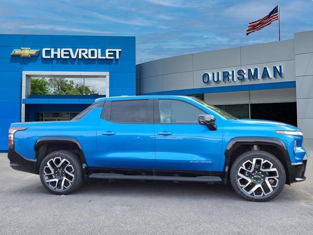 2025 Chevrolet Silverado EV RST