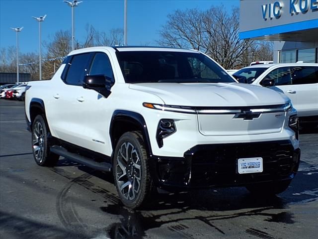 2025 Chevrolet Silverado EV RST