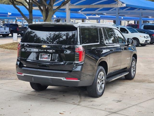 2025 Chevrolet Suburban LS