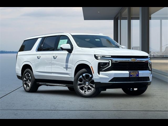 2025 Chevrolet Suburban LS
