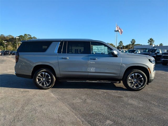 2025 Chevrolet Suburban LS