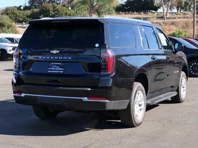 2025 Chevrolet Suburban LS