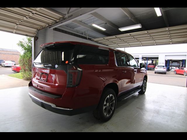 2025 Chevrolet Suburban LS