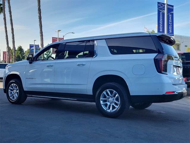 2025 Chevrolet Suburban LS