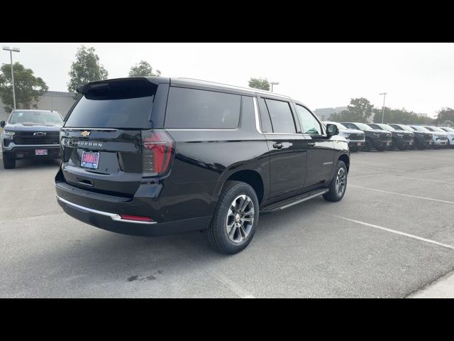 2025 Chevrolet Suburban LS