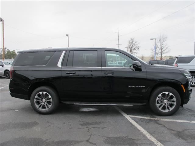 2025 Chevrolet Suburban LS