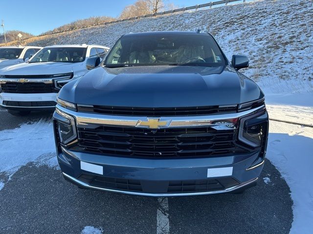 2025 Chevrolet Suburban LS