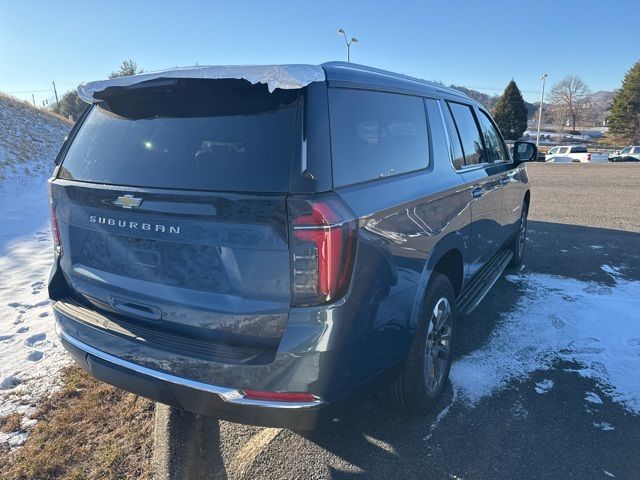 2025 Chevrolet Suburban LS