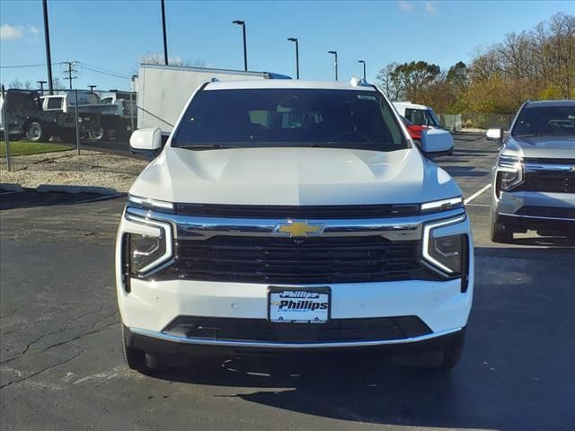 2025 Chevrolet Suburban LS