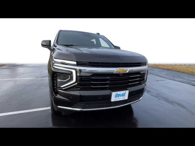 2025 Chevrolet Suburban LS