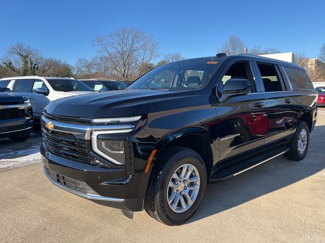 2025 Chevrolet Suburban LS