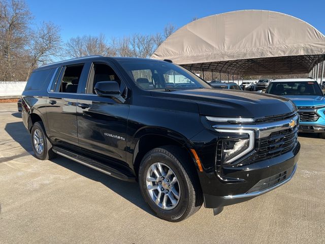 2025 Chevrolet Suburban LS