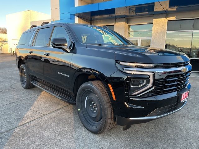 2025 Chevrolet Suburban LS