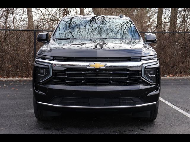 2025 Chevrolet Suburban LS