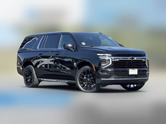 2025 Chevrolet Suburban LS