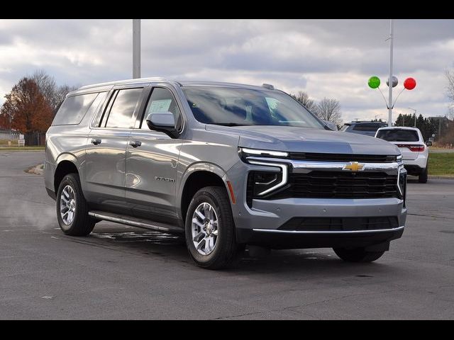 2025 Chevrolet Suburban LS