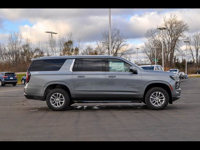 2025 Chevrolet Suburban LS