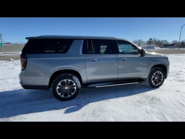 2025 Chevrolet Suburban LS