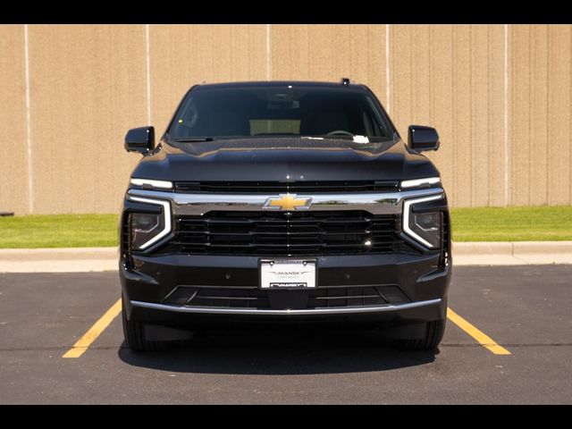 2025 Chevrolet Suburban LS