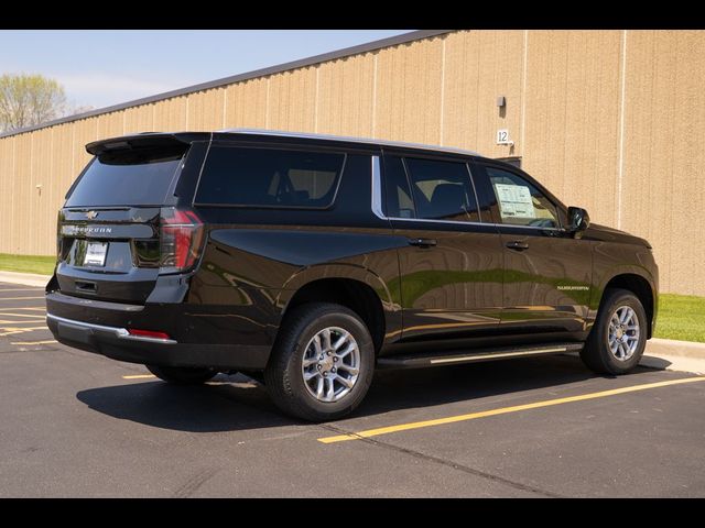 2025 Chevrolet Suburban LS