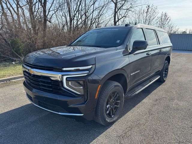 2025 Chevrolet Suburban LS