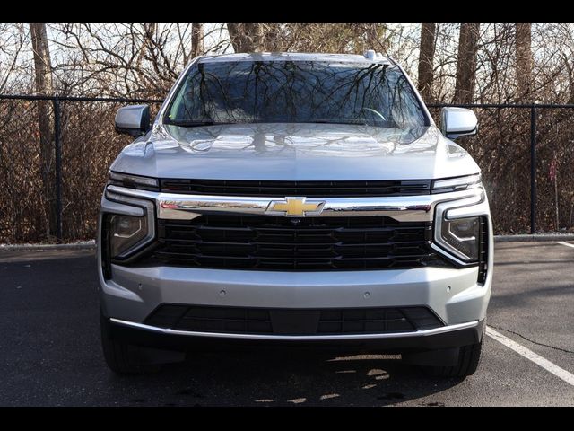 2025 Chevrolet Suburban LS