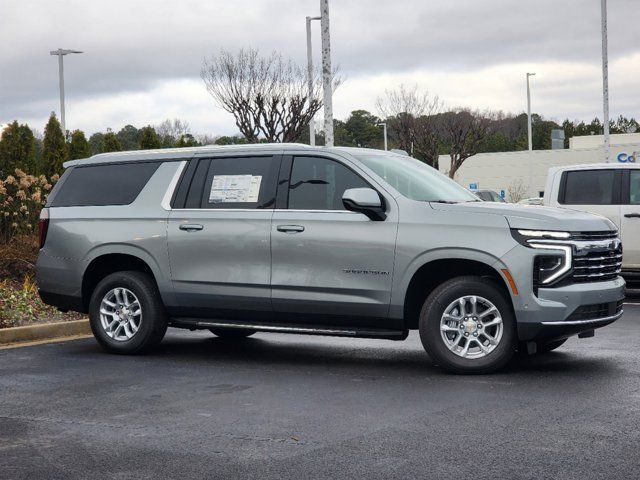 2025 Chevrolet Suburban LT