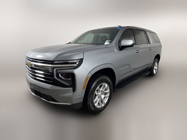 2025 Chevrolet Suburban LT