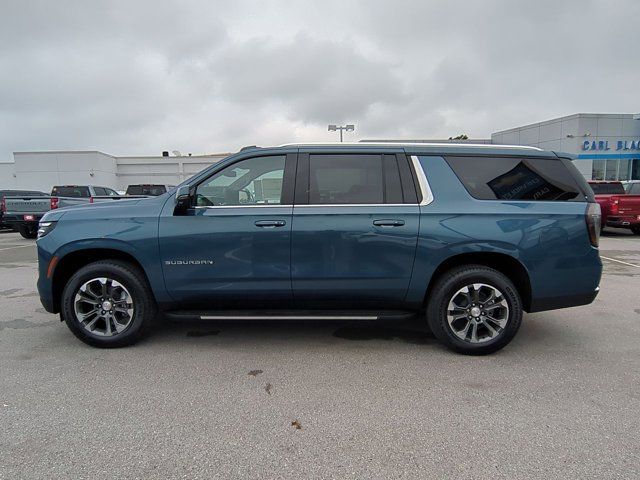 2025 Chevrolet Suburban LT