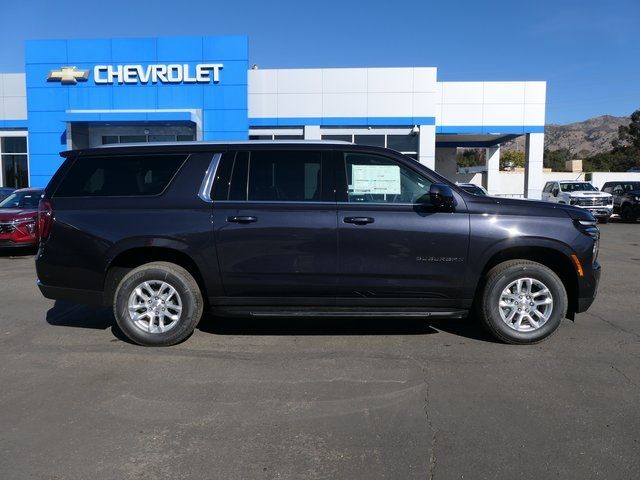 2025 Chevrolet Suburban LT