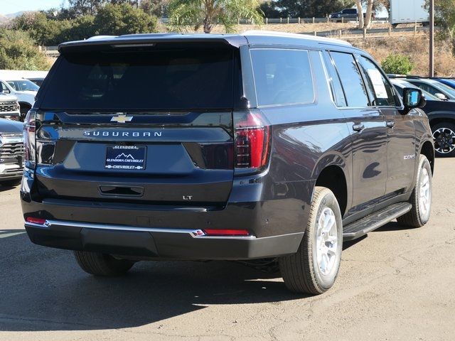 2025 Chevrolet Suburban LT