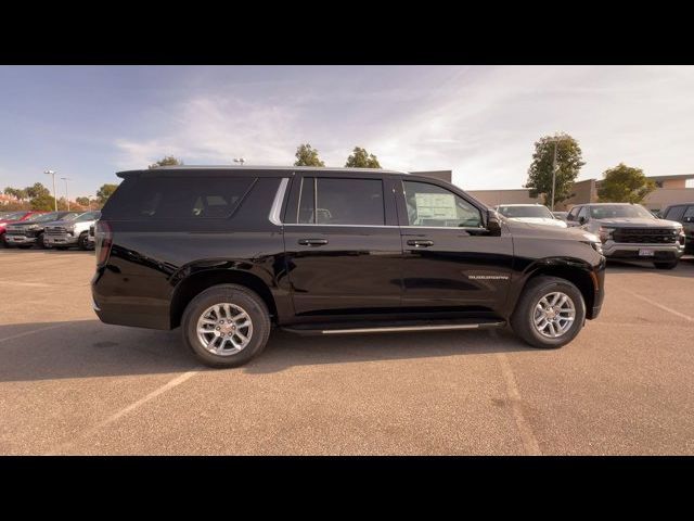 2025 Chevrolet Suburban LT