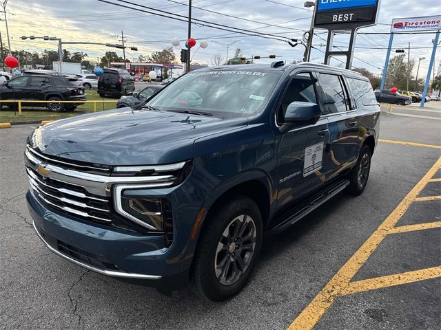 2025 Chevrolet Suburban LT