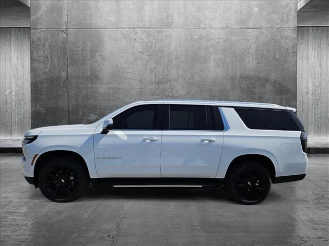 2025 Chevrolet Suburban LT