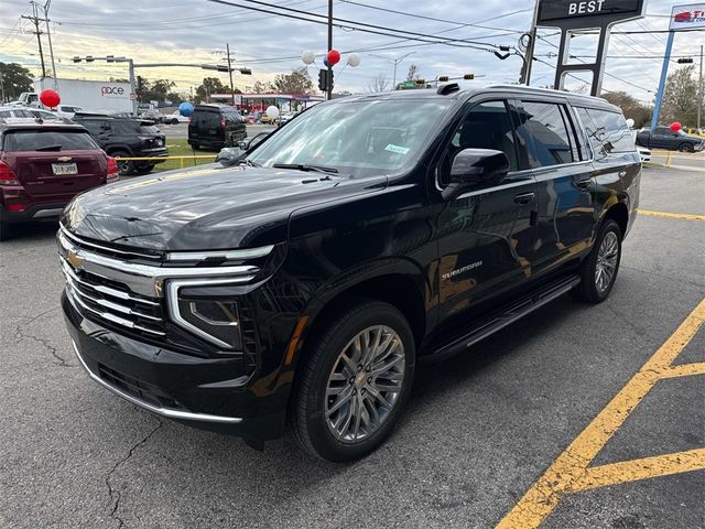 2025 Chevrolet Suburban LT