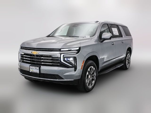 2025 Chevrolet Suburban LT