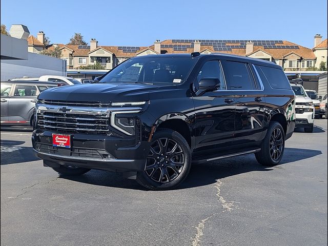 2025 Chevrolet Suburban LT