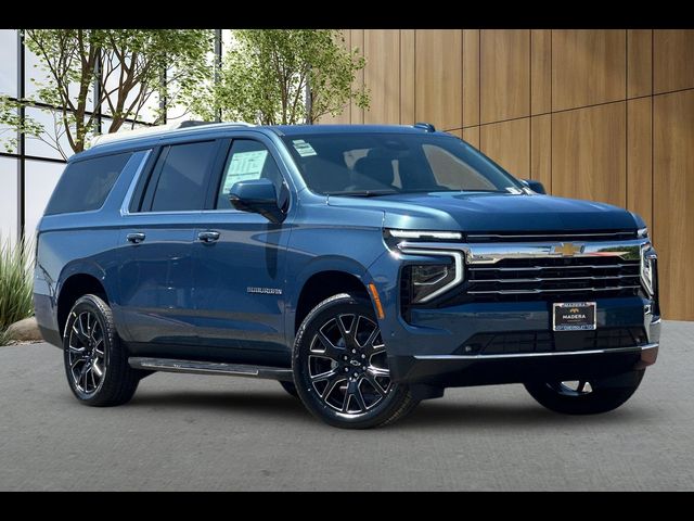 2025 Chevrolet Suburban LT