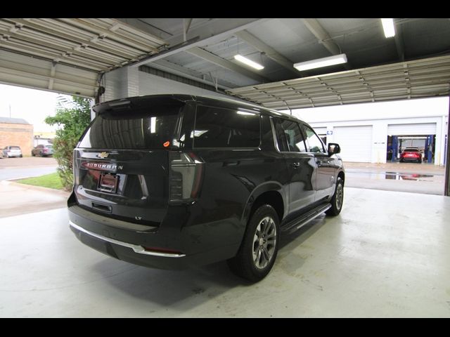 2025 Chevrolet Suburban LT