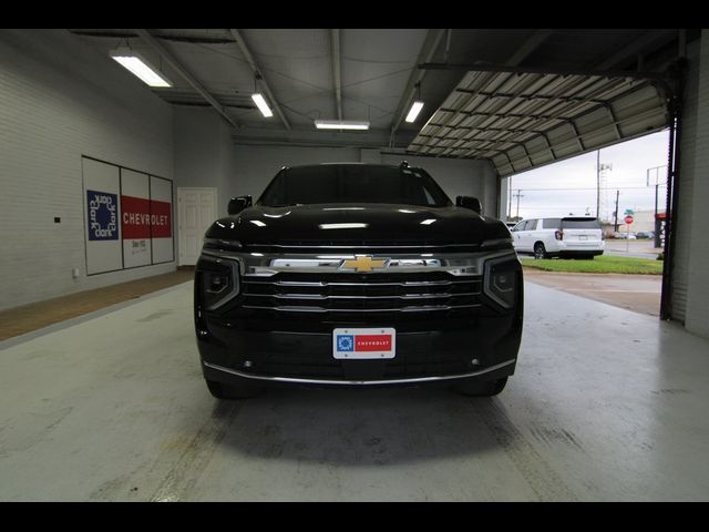 2025 Chevrolet Suburban LT